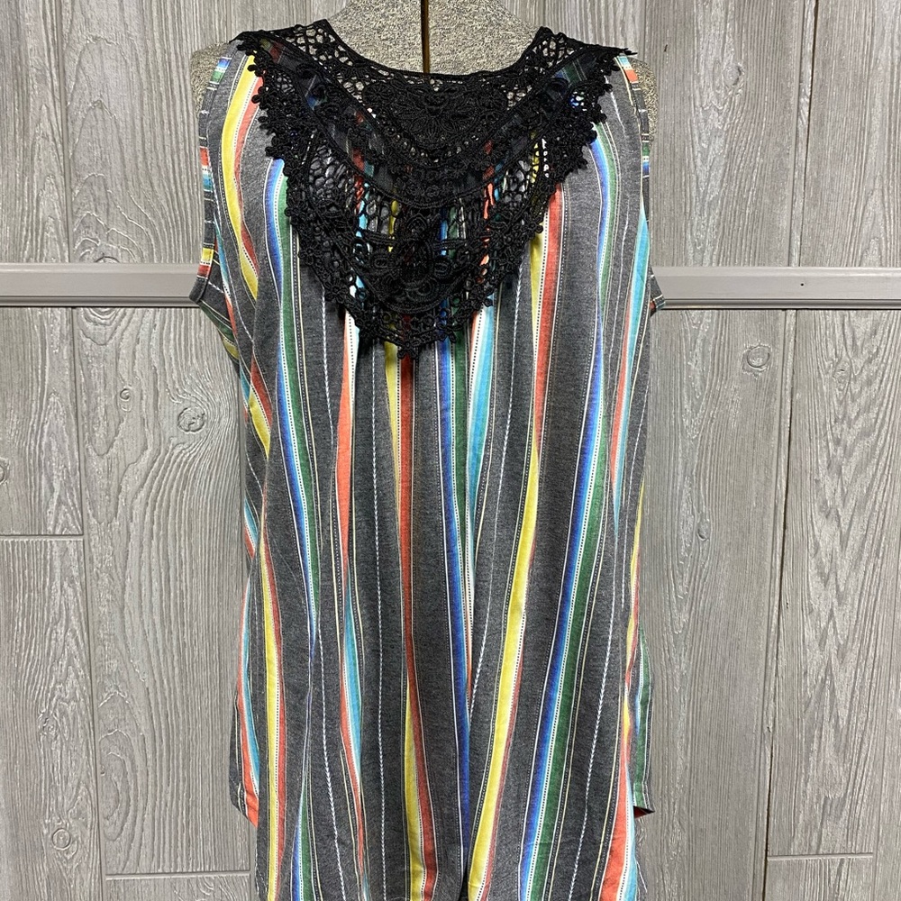 Lucky & Blessed Serape Lace Top Size Small NWT